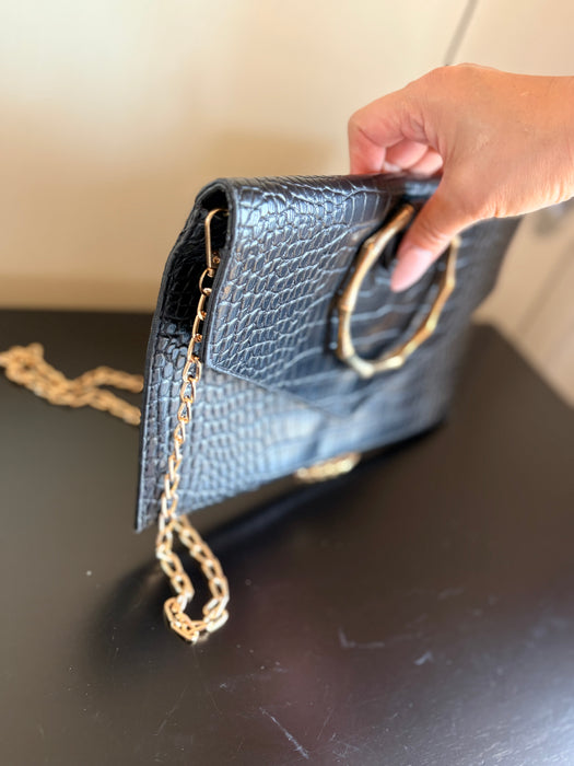 Black ring pouch