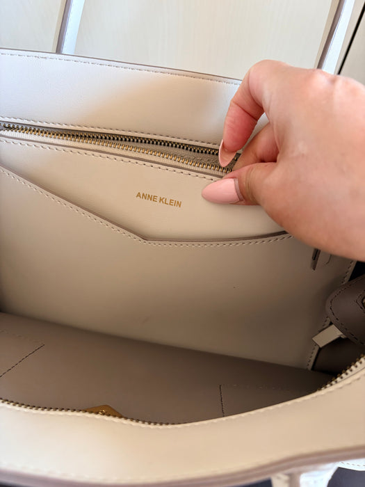 ANNE KLEIN Bag