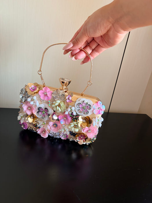 Flowers pouch